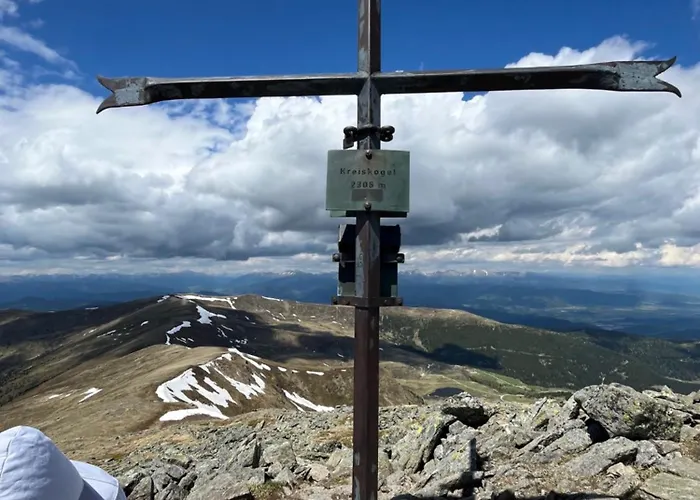 Almhaus Murtal Zirbenland بيت للعطل *